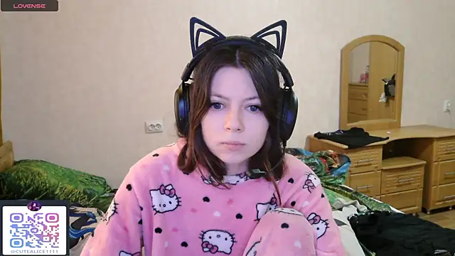 Snapshot of RendyDow chatting on 2, 10, 2025 RendyDow online show from 2, 10, 2025