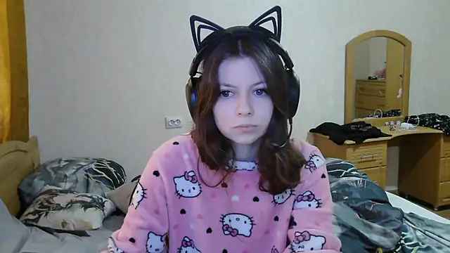 Snapshot of RendyDow chatting on 6, 10, 2025 RendyDow online show from 6, 10, 2025