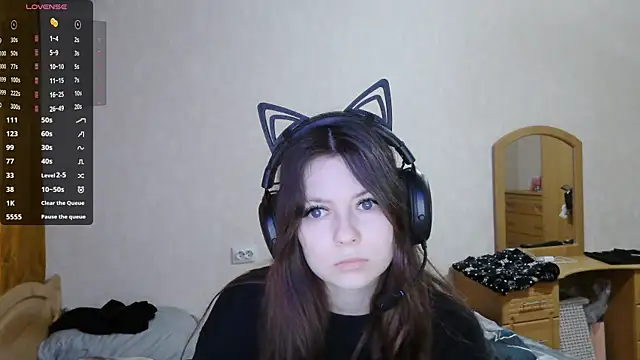 Snapshot of RendyDow chatting on 28, 10, 2025 RendyDow online show from 28, 10, 2025