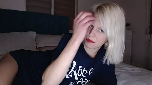 Snapshot of ElssaRush chatting on 26, 10, 2025 ElssaRush online show from 26, 10, 2025