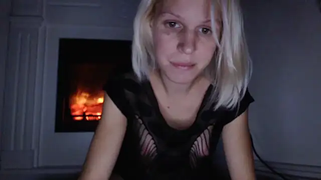 Snapshot of ElssaRush chatting on 2, 11, 2025 ElssaRush online show from 2, 11, 2025