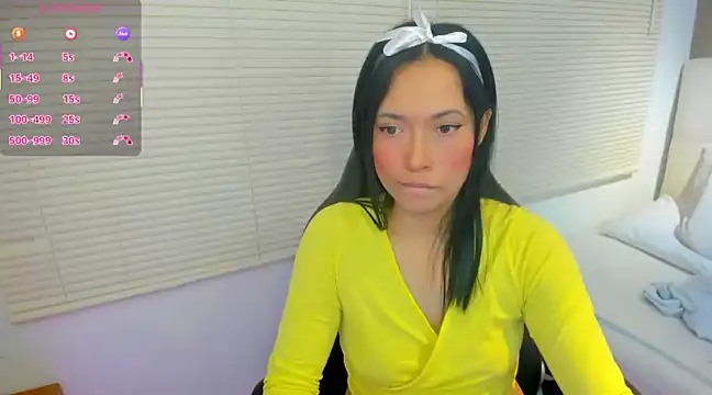Snapshot of _LiilyWong chatting on 15, 3, 2025 LiilyWong online show from 15, 3, 2025