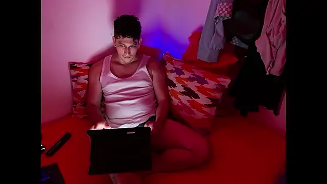 Snapshot of chicoinhibido chatting on 14, 3, 2025 chicoinhibido online show from 14, 3, 2025