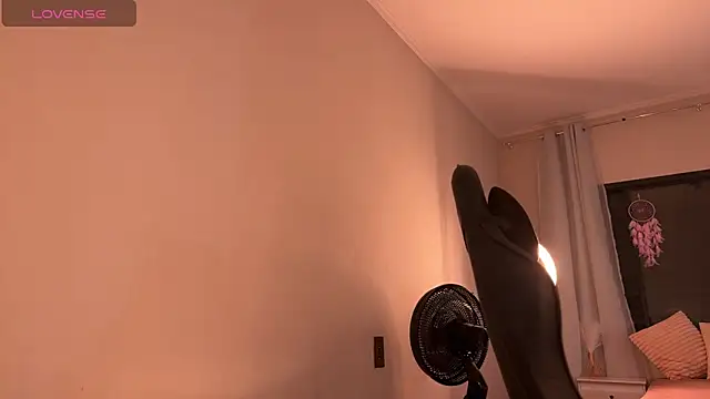 Snapshot of StacySpice01 chatting on 29, 11, 2025 StacySpice01 online show from 29, 11, 2025