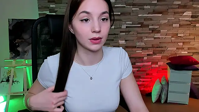 Snapshot of OlgaPetrova chatting on 10, 3, 2025 OlgaPetrova online show from 10, 3, 2025
