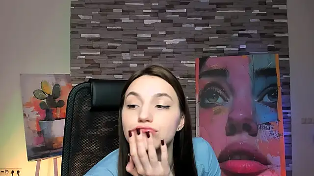 Snapshot of OlgaPetrova chatting on 18, 3, 2025 OlgaPetrova online show from 18, 3, 2025