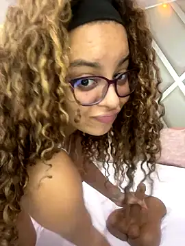 AlesiaCooper online show from 24, 11, 2025