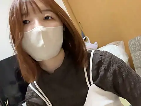 Snapshot of sa_mon_xx chatting on 18, 10, 2025 sa mon xx online show from 18, 10, 2025