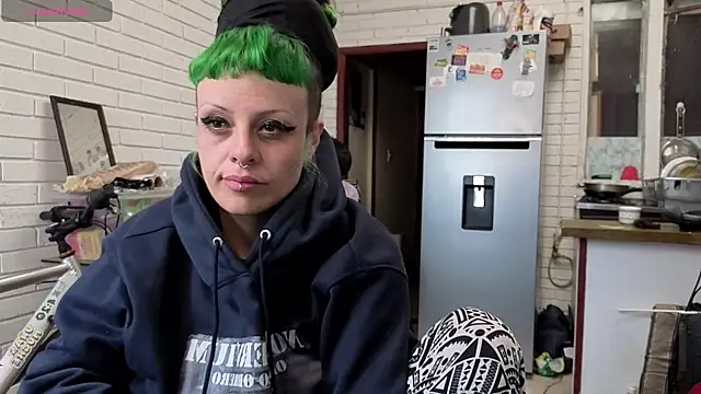 freyaa sorcerees online show from 17, 10, 2025