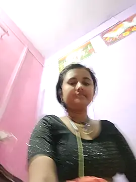 Snapshot of Poonam25 chatting on 10, 3, 2025 Poonam25 online show from 10, 3, 2025