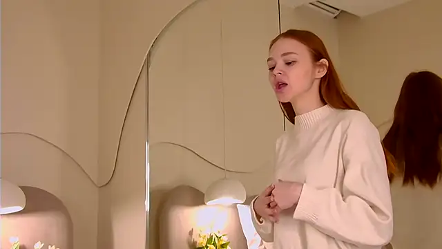 Snapshot of MiraBliss chatting on 6, 10, 2025 MiraBliss online show from 6, 10, 2025