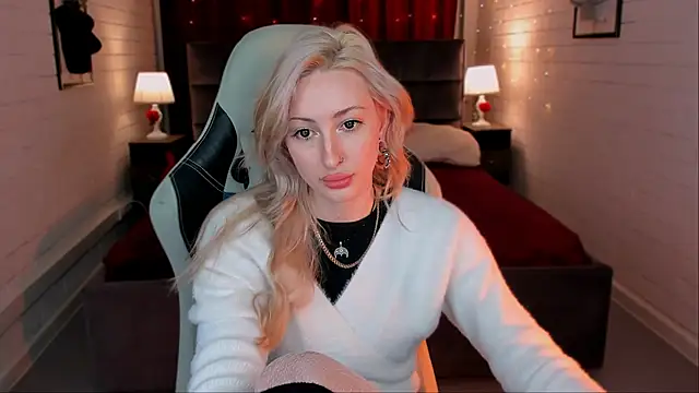 Snapshot of KitanaKimura chatting on 16, 3, 2025 KitanaKimura online show from 16, 3, 2025