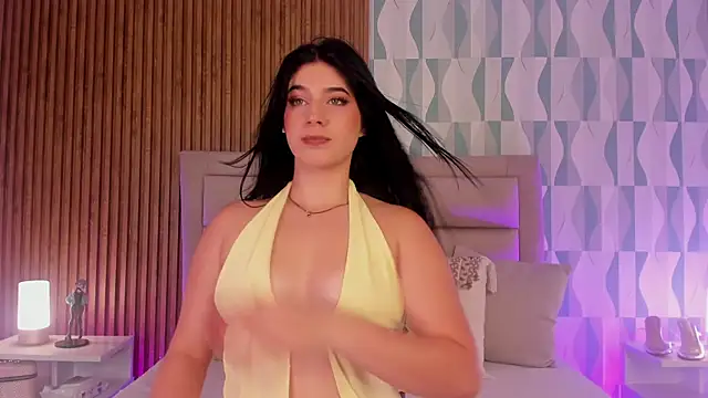 Snapshot of FatimaEvans chatting on 12, 9, 2025 FatimaEvans online show from 12, 9, 2025