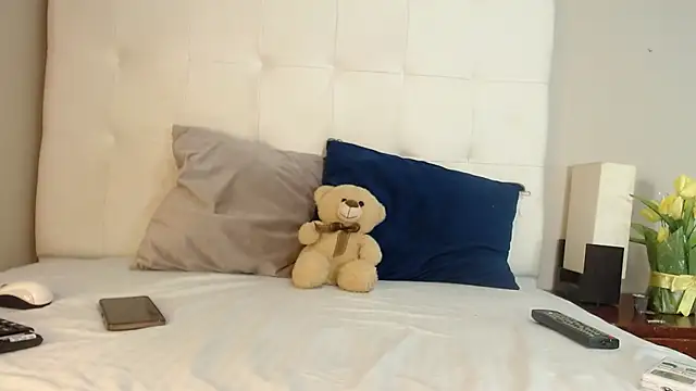 willow smitt online show from 24, 10, 2025