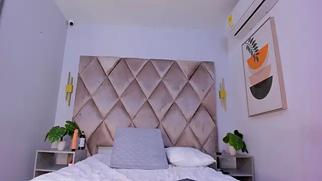 Snapshot of lucianasmith_ chatting on 14, 3, 2025 lucianasmith online show from 14, 3, 2025