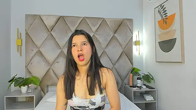 Snapshot of lucianasmith_ chatting on 21, 3, 2025 lucianasmith online show from 21, 3, 2025