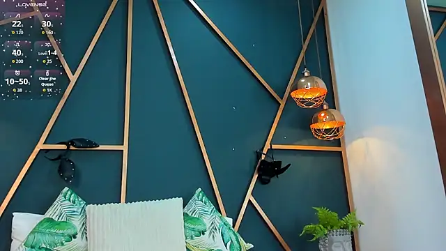 Lia Valmont online show from 14, 3, 2026