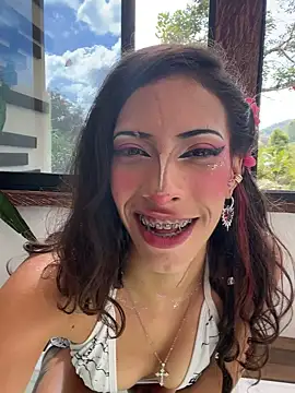 Lia Valmont online show from 7, 4, 2026