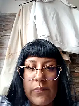 Snapshot of DaniPoison chatting on 8, 3, 2025 DaniPoison online show from 8, 3, 2025