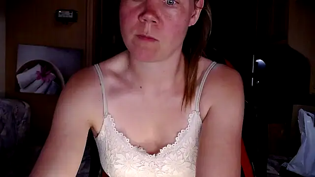 CallMeMaria online show from 4, 1, 2025