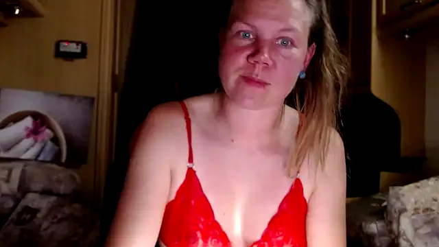 CallMeMaria online show from 8, 1, 2025