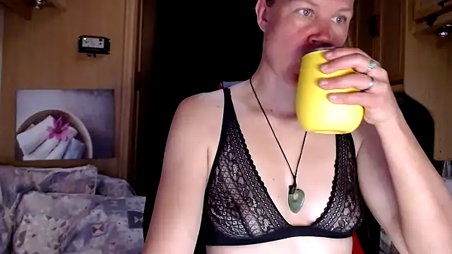 CallMeMaria online show from 21, 1, 2025