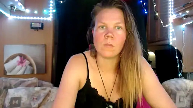 CallMeMaria online show from 26, 1, 2025