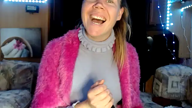 CallMeMaria online show from 31, 1, 2025