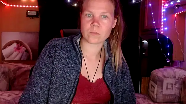 CallMeMaria online show from 31, 1, 2025