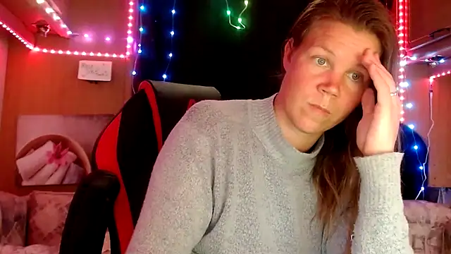 CallMeMaria online show from 15, 2, 2025