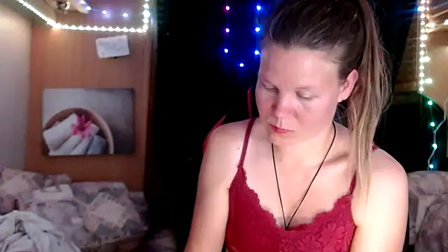 CallMeMaria online show from 9, 3, 2025