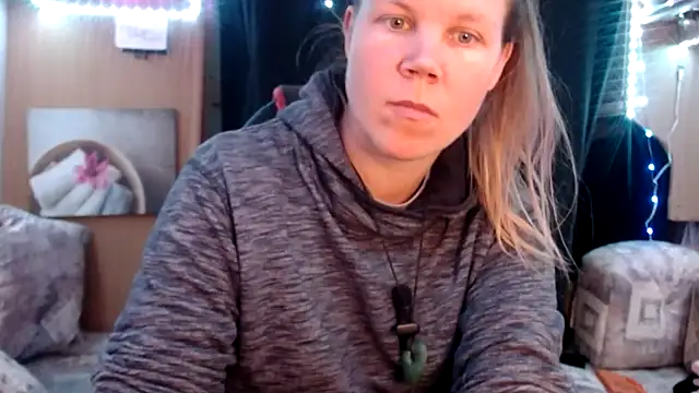 CallMeMaria online show from 14, 3, 2025