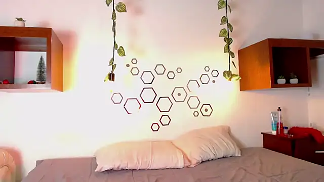 Snapshot of wet_valery chatting on 23, 12, 2025 wet valery online show from 23, 12, 2025