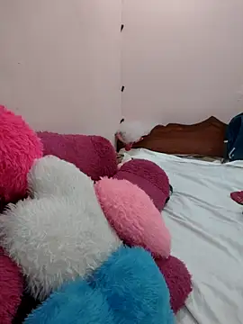 priya 00143 online show from 16, 4, 2026