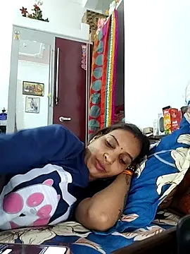 Hotty-Nidhi online show from 14, 12, 2025