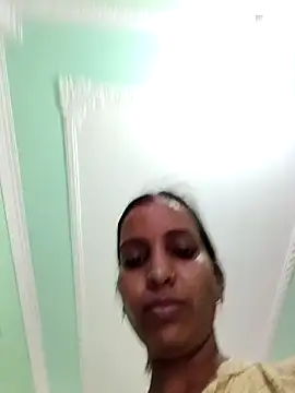 Hotty-Nidhi online show from 7, 4, 2026