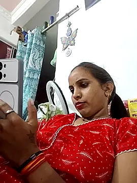 Hotty-Nidhi online show from 5, 7, 2026
