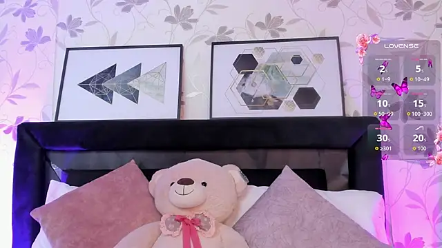 Snapshot of Lilith_Thompson chatting on 21, 9, 2025 Lilith Thompson online show from 21, 9, 2025