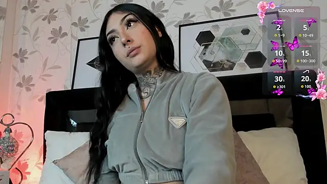 Snapshot of Lilith_Thompson chatting on 26, 9, 2025 Lilith Thompson online show from 26, 9, 2025