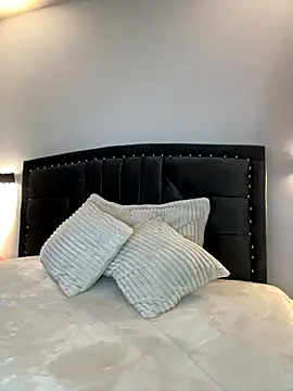 Snapshot of Lilith_Thompson chatting on 21, 10, 2025 Lilith Thompson online show from 21, 10, 2025