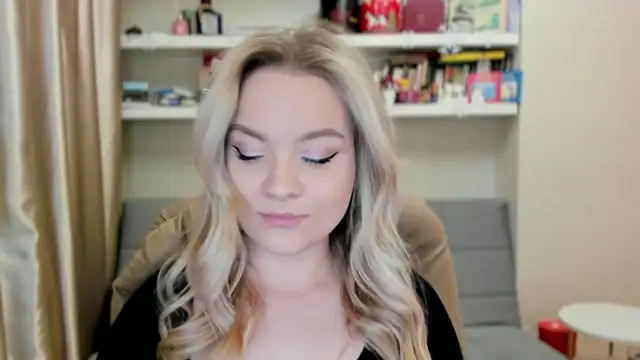 Kara Smith  online show from 28, 2, 2026