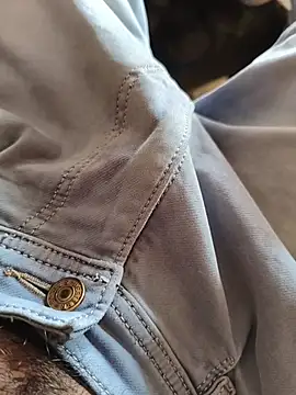 Snapshot of Mr_skywalker chatting on 14, 11, 2025 Mr skywalker online show from 14, 11, 2025