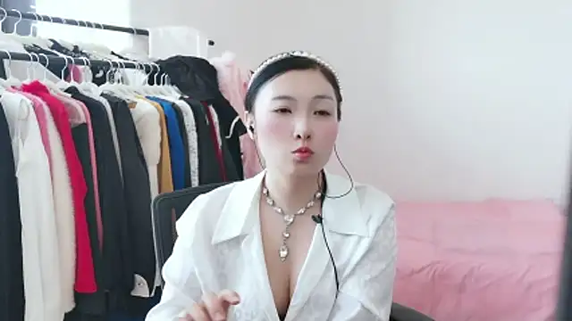 Rachel-6600 online show from 25, 2, 2026