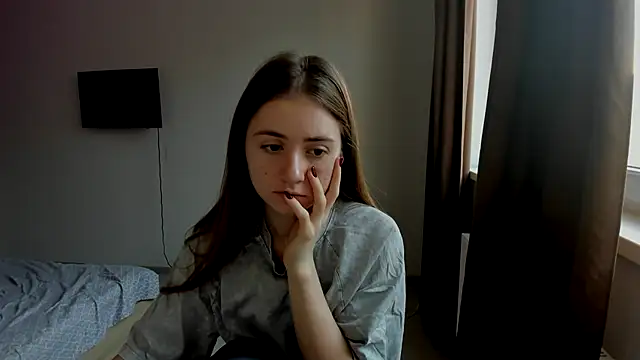 Snapshot of LilyHaart chatting on 12, 11, 2025 LilyHaart online show from 12, 11, 2025