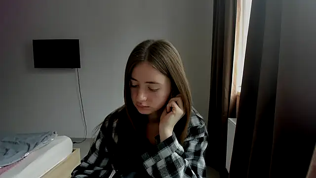 Snapshot of LilyHaart chatting on 17, 11, 2025 LilyHaart online show from 17, 11, 2025