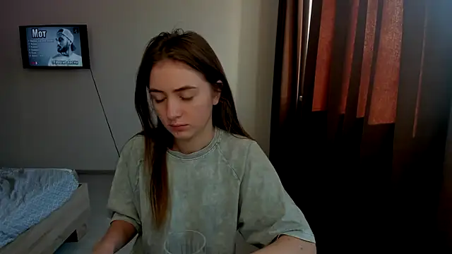 Snapshot of LilyHaart chatting on 16, 12, 2025 LilyHaart online show from 16, 12, 2025