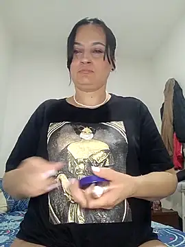 Snapshot of megan_milf79 chatting on 12, 4, 2026 megan milf79 online show from 12, 4, 2026