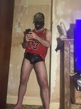 HairyCubBttmboy online show from 18, 3, 2025