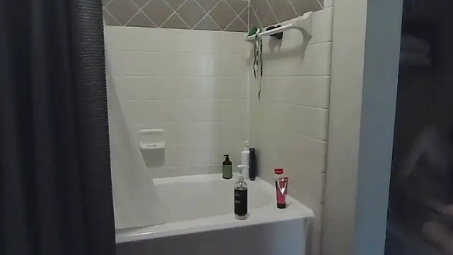 whowantsacreampie online show from 7, 10, 2025