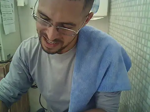 Snapshot of pdasgyn chatting on 11, 9, 2025 pdasgyn online show from 11, 9, 2025